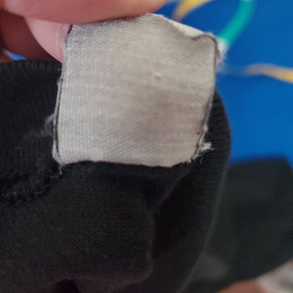 VTG Guess by Georges Marciano Black puffy Logo Tshirt - Picture 8 of 10